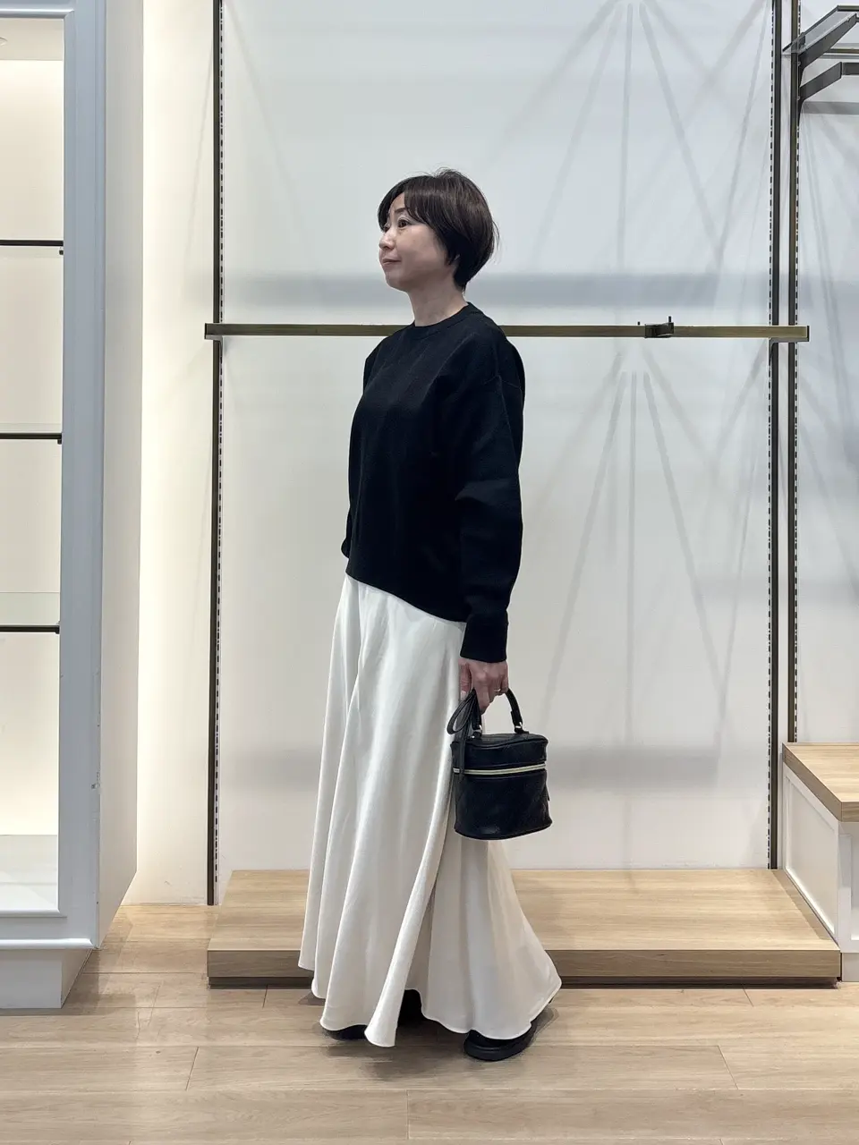 組曲 井上 コーディネート画像