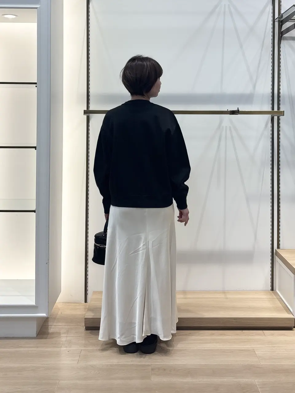 組曲 井上 コーディネート画像