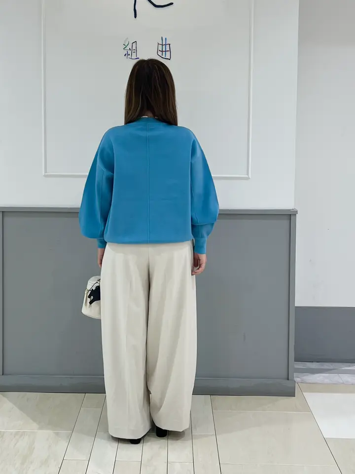 組曲 スタッフ コーディネート画像