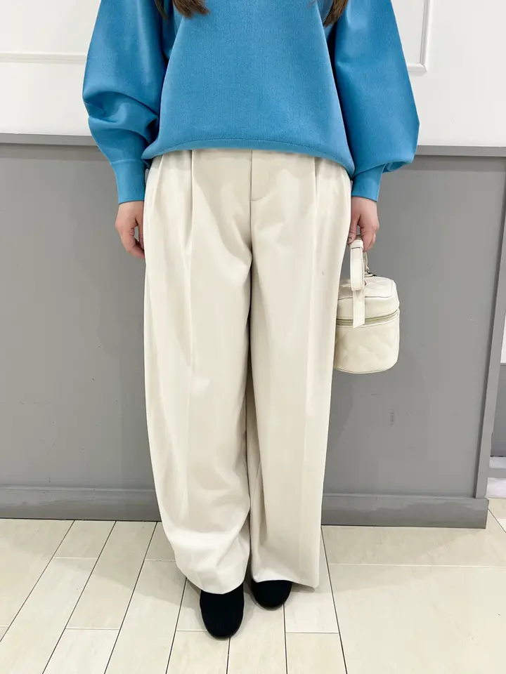 組曲 スタッフ コーディネート画像