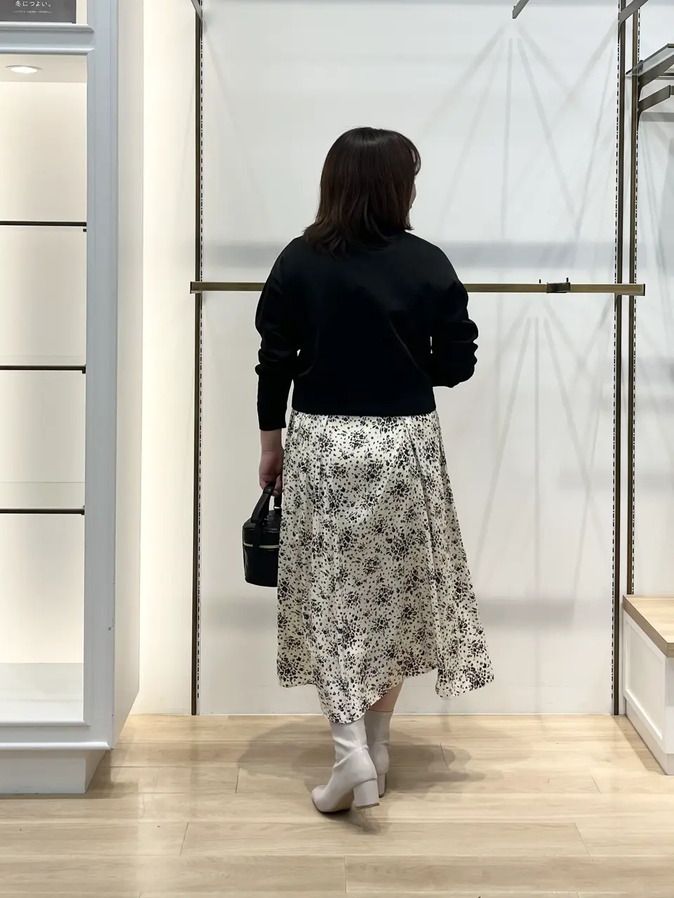 組曲 中山 コーディネート画像