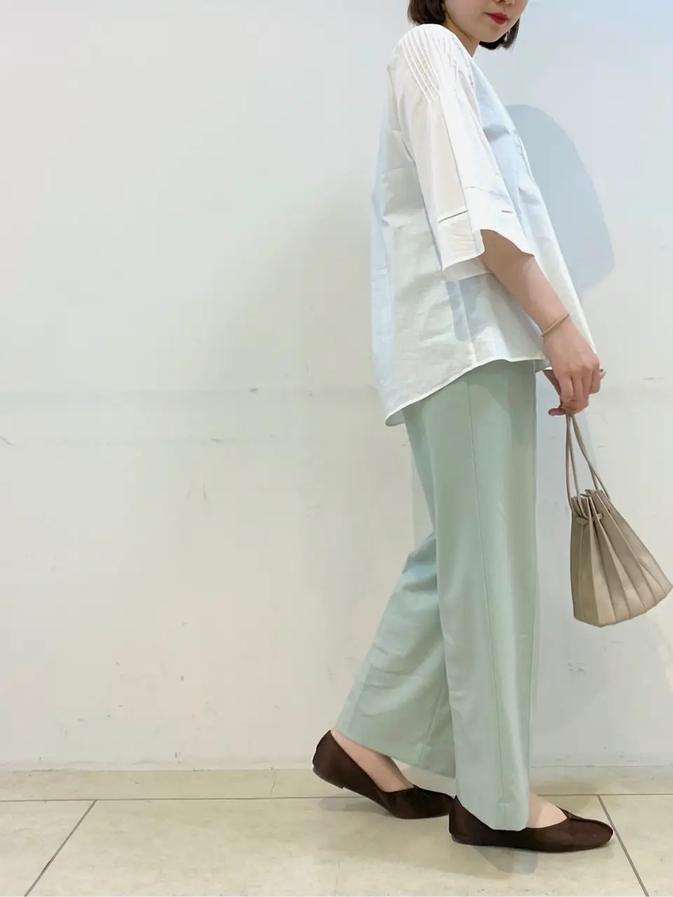 組曲 松田 コーディネート画像