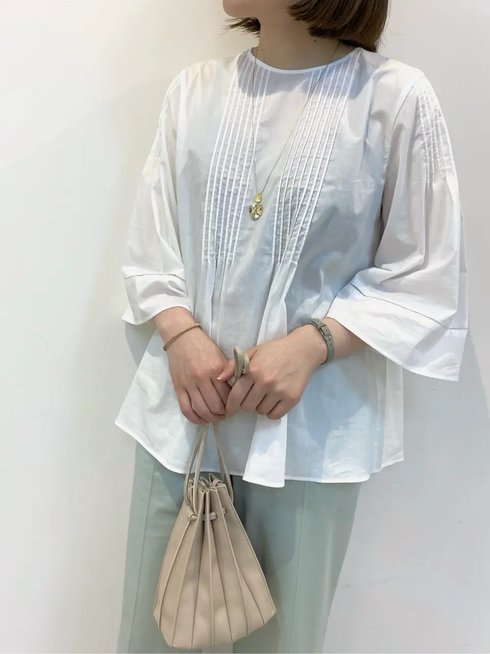 組曲 松田 コーディネート画像