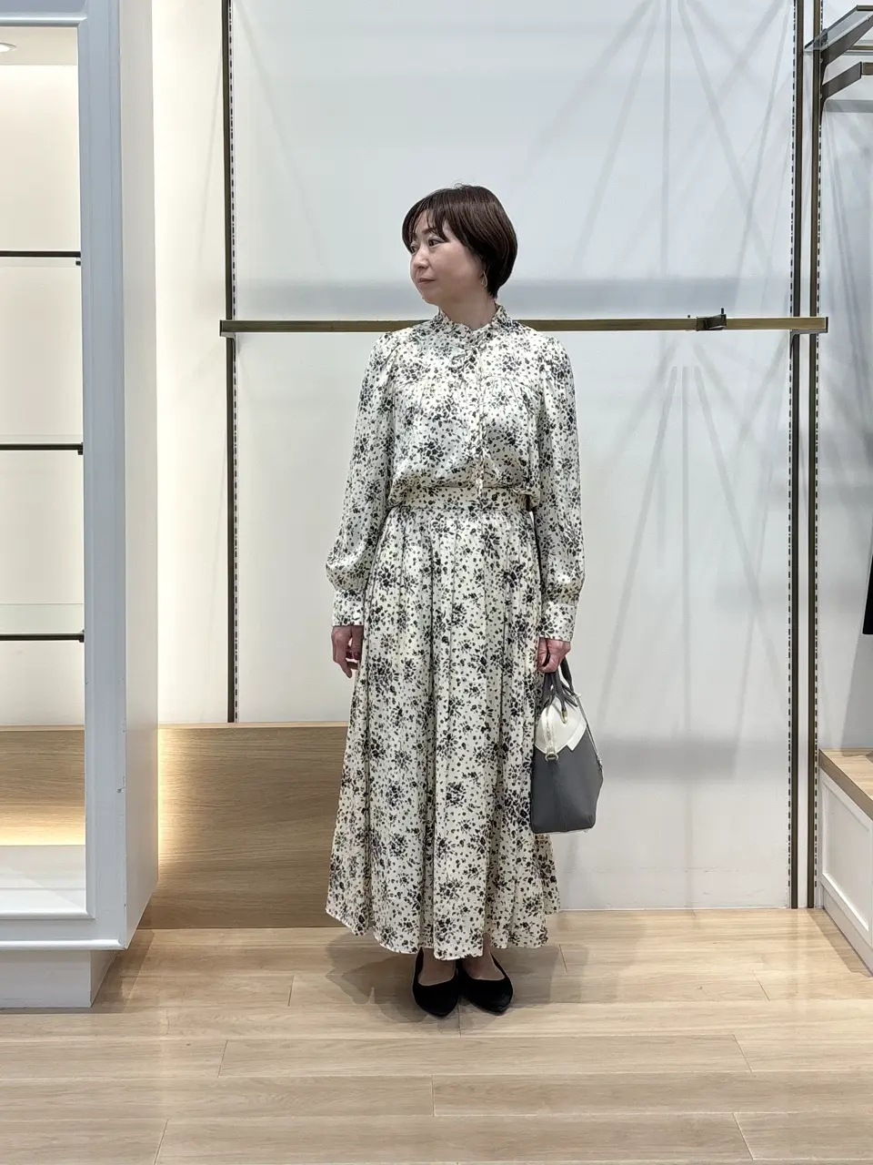 組曲 井上 コーディネート画像