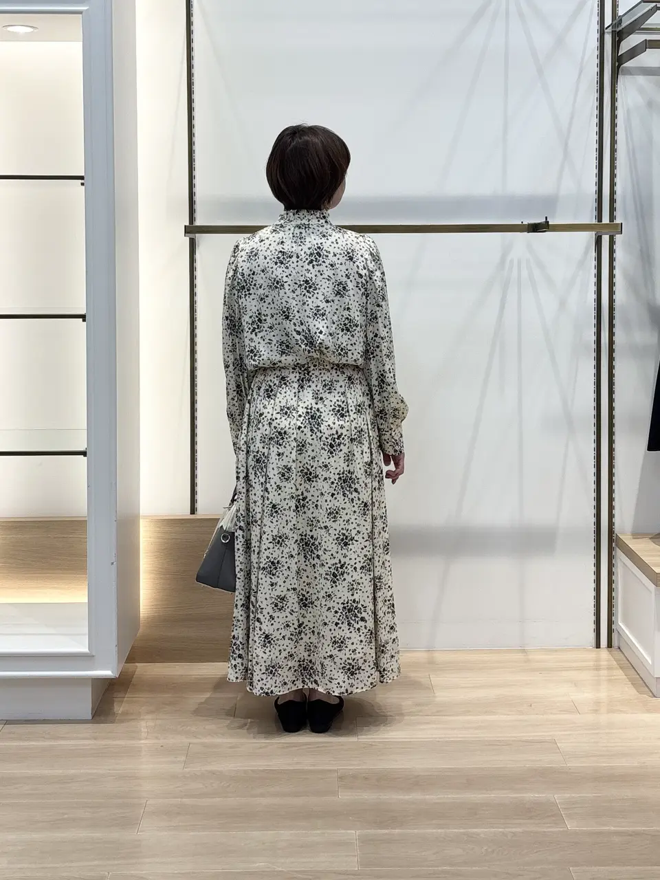 組曲 井上 コーディネート画像