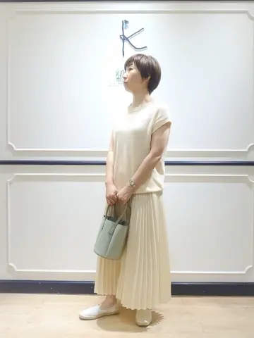 組曲 井上 コーディネート画像