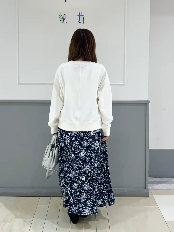 組曲 スタッフ コーディネート画像