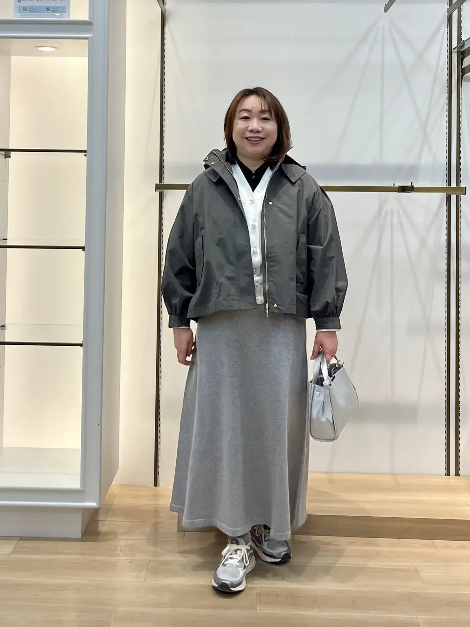 組曲 中山 コーディネート画像