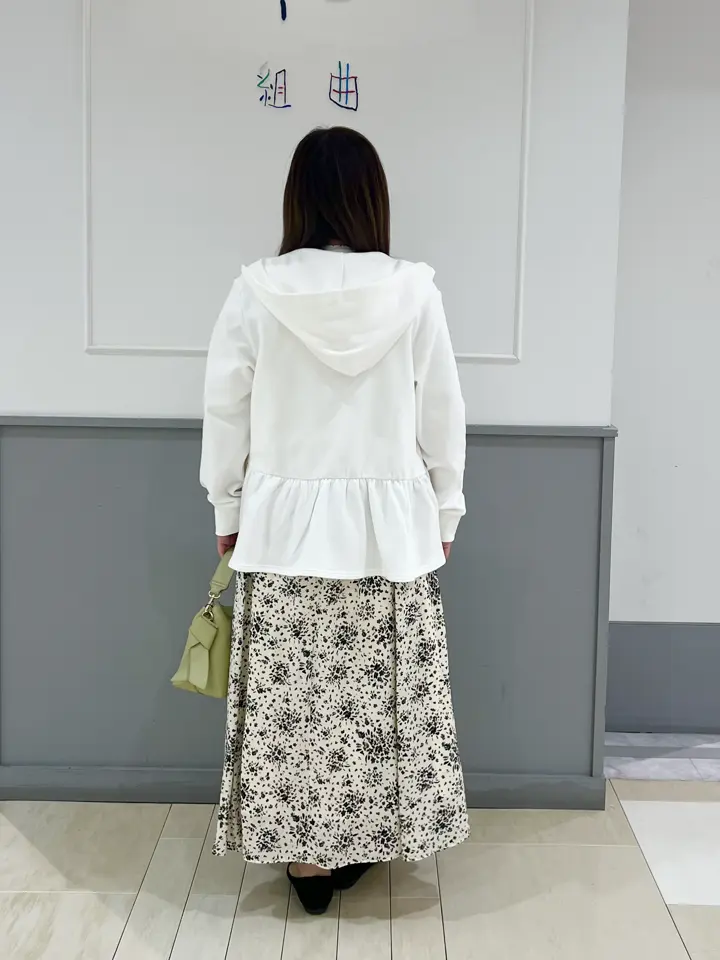 組曲 スタッフ コーディネート画像