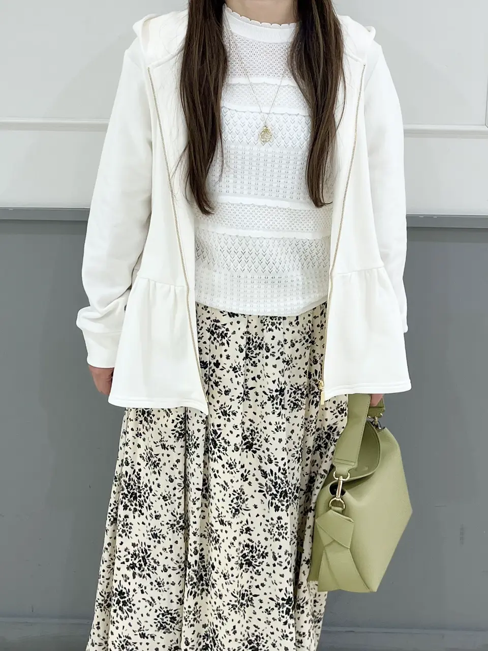 組曲 スタッフ コーディネート画像