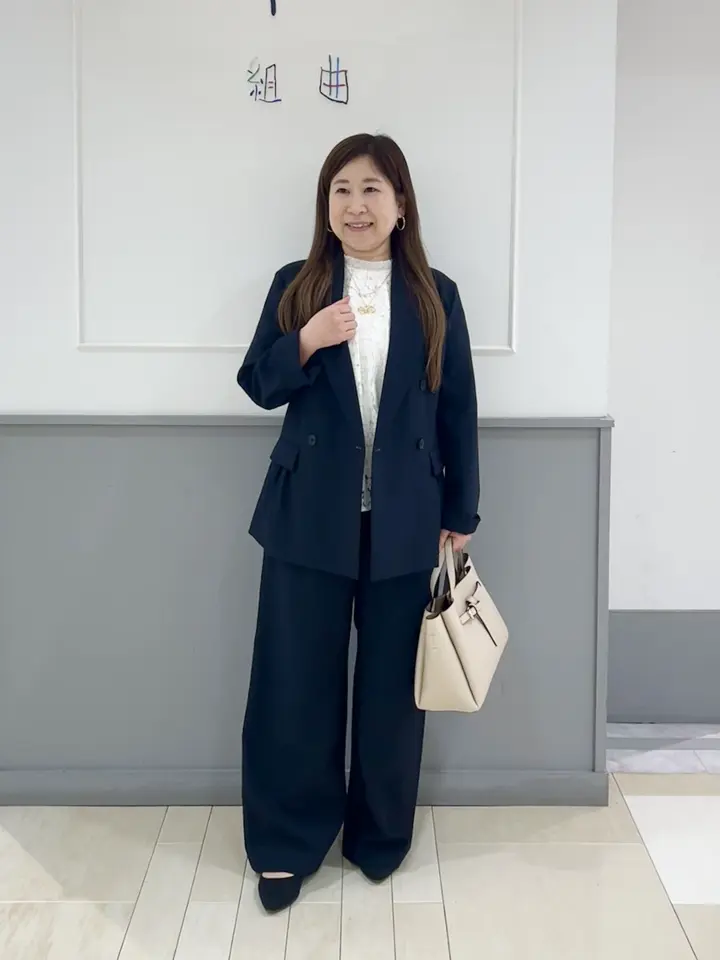 組曲 スタッフ コーディネート画像