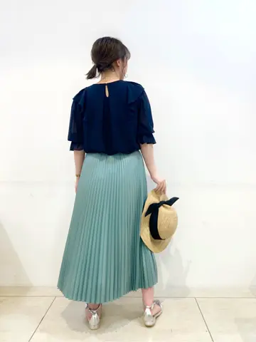 組曲 石井 コーディネート画像