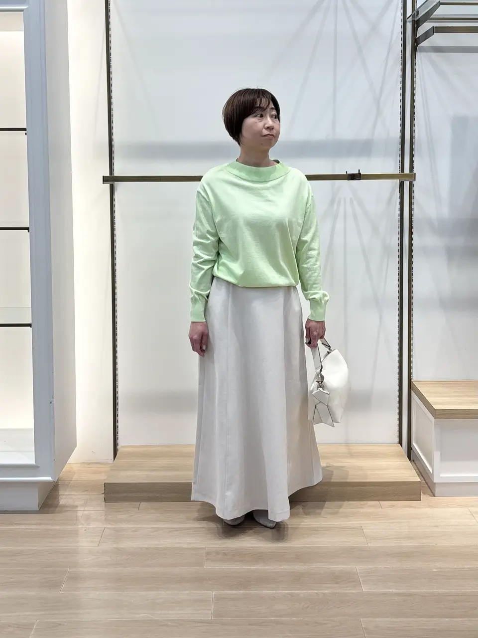 組曲 井上 コーディネート画像