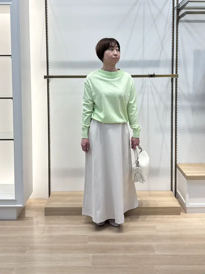 組曲 井上 コーディネート画像