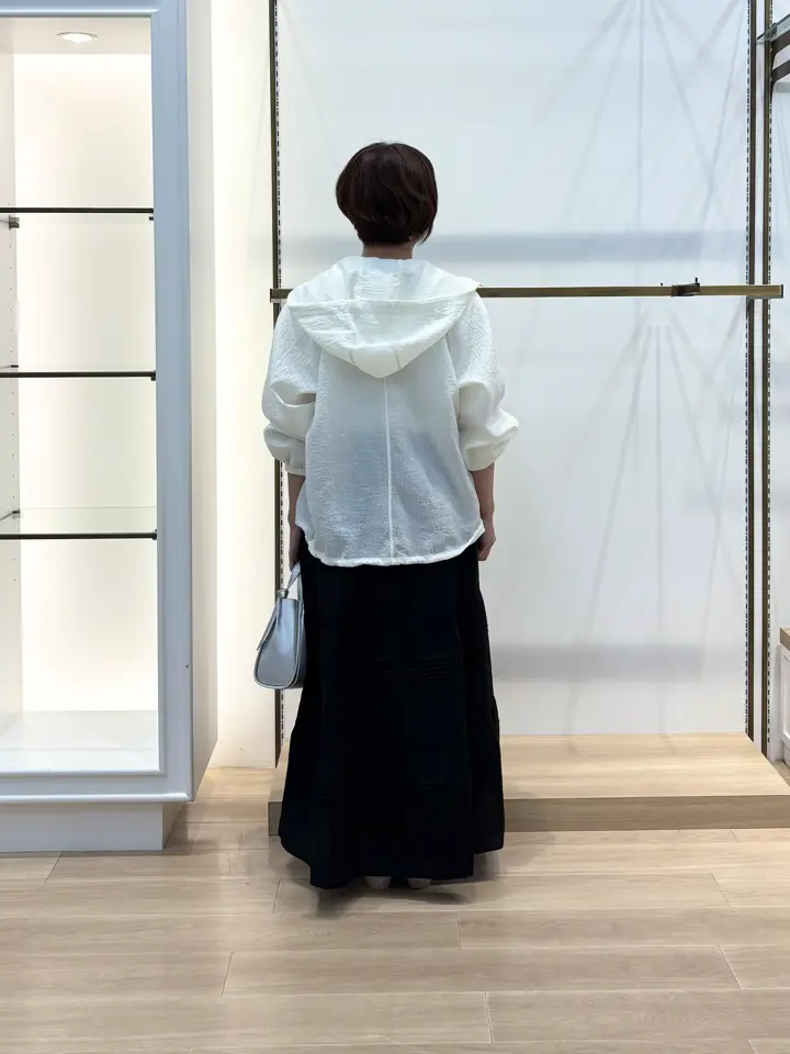 組曲 井上 コーディネート画像