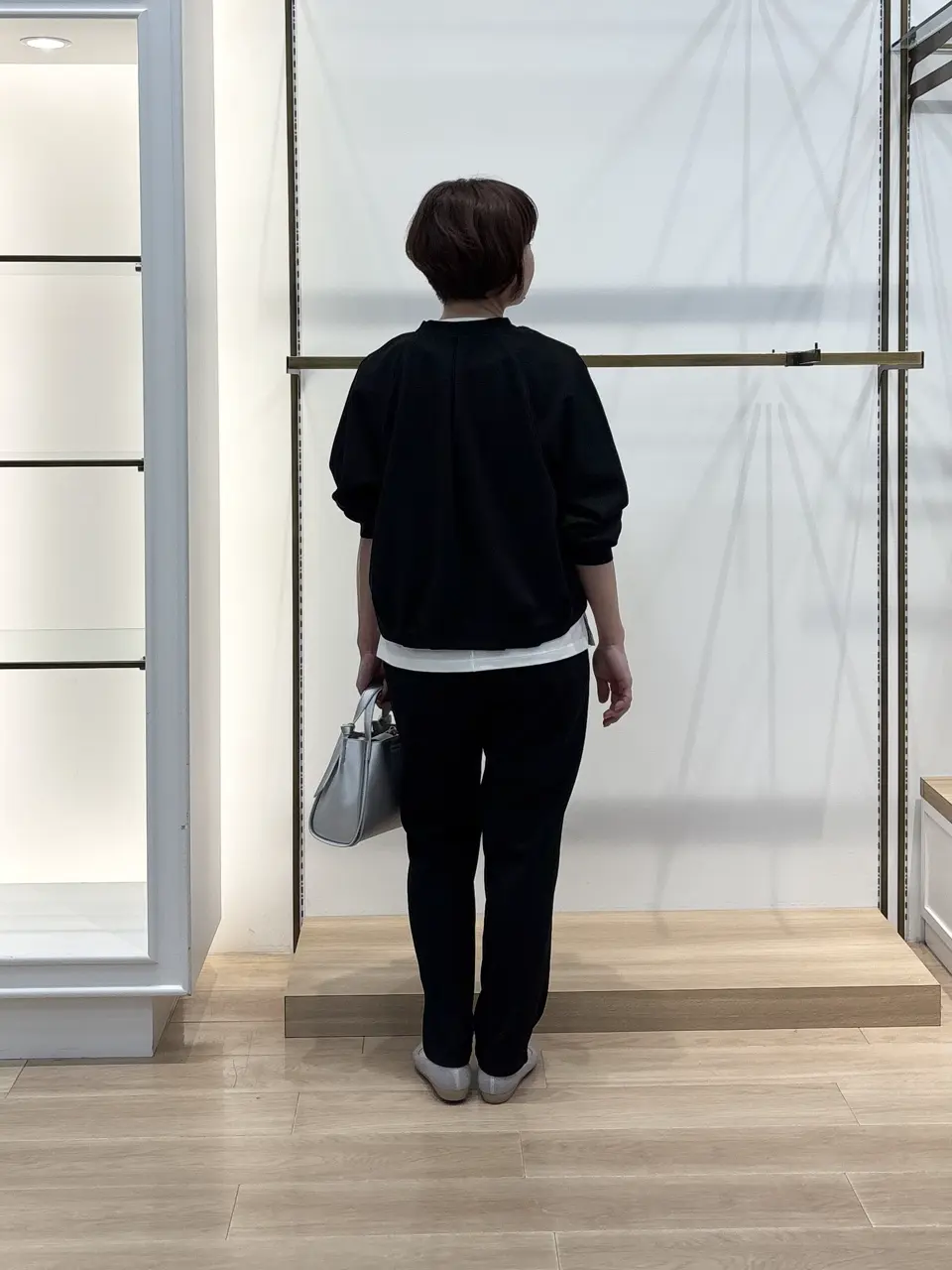 組曲 井上 コーディネート画像