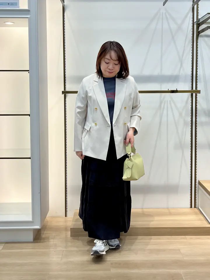 組曲 中山 コーディネート画像