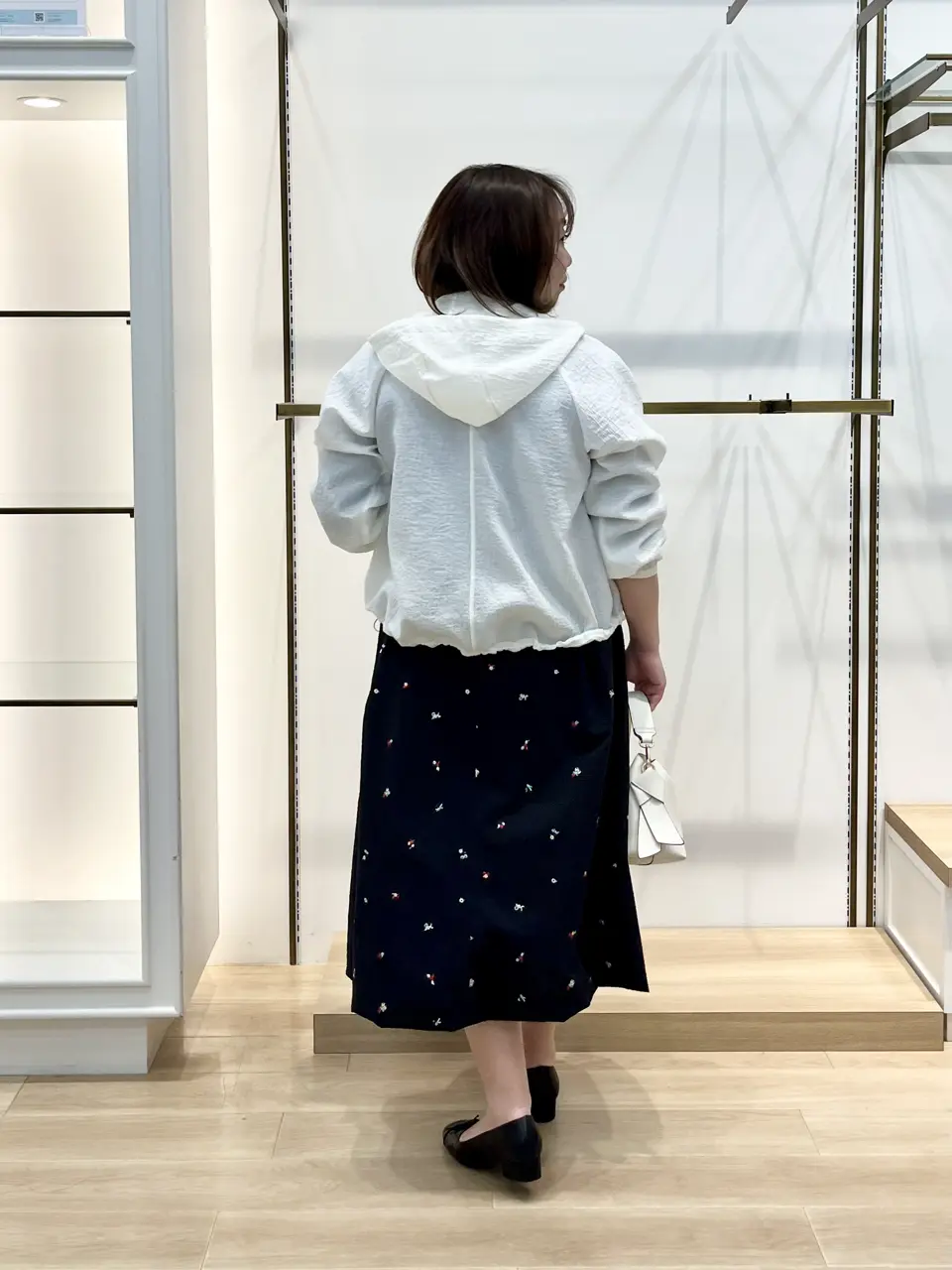 組曲 中山 コーディネート画像