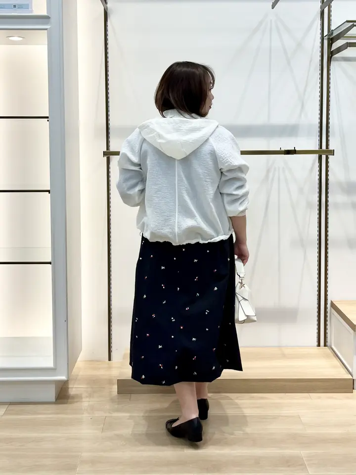 組曲 中山 コーディネート画像