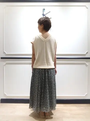 組曲 井上 コーディネート画像