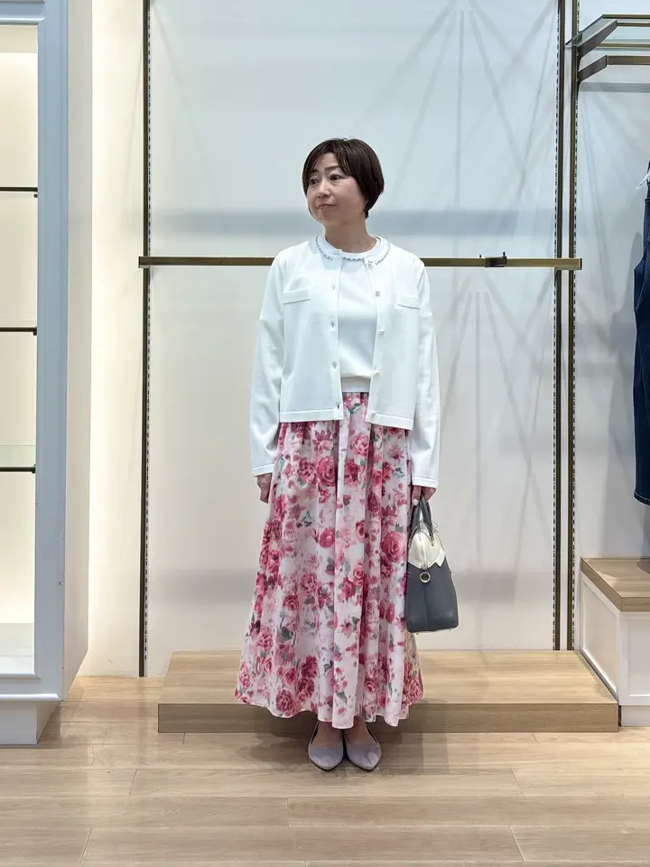 組曲 井上 コーディネート画像