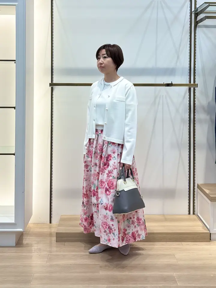 組曲 井上 コーディネート画像