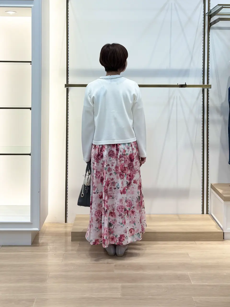 組曲 井上 コーディネート画像