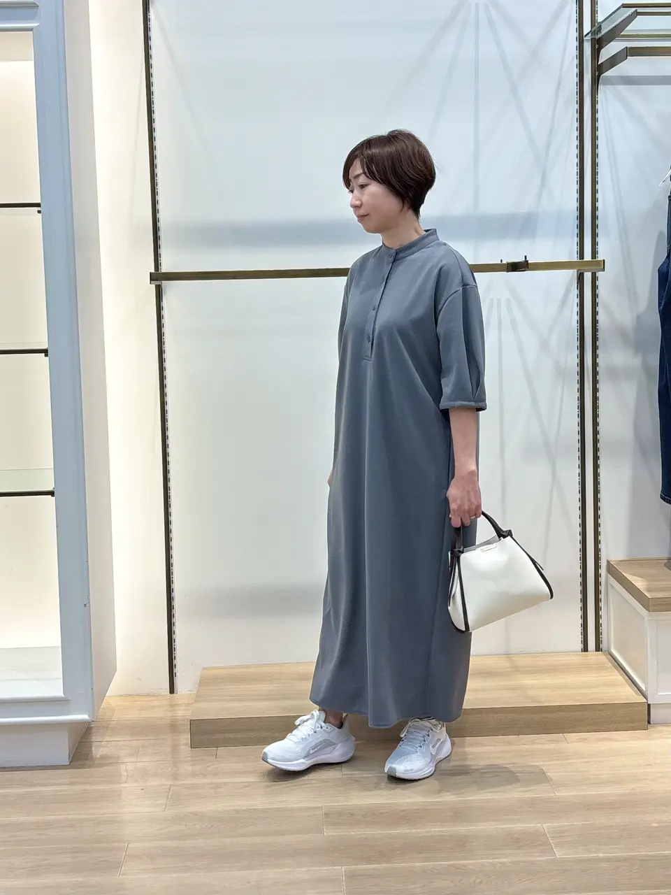 組曲 井上 コーディネート画像