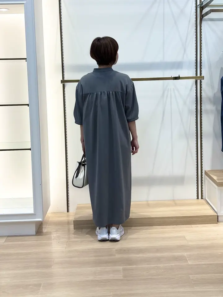 組曲 井上 コーディネート画像