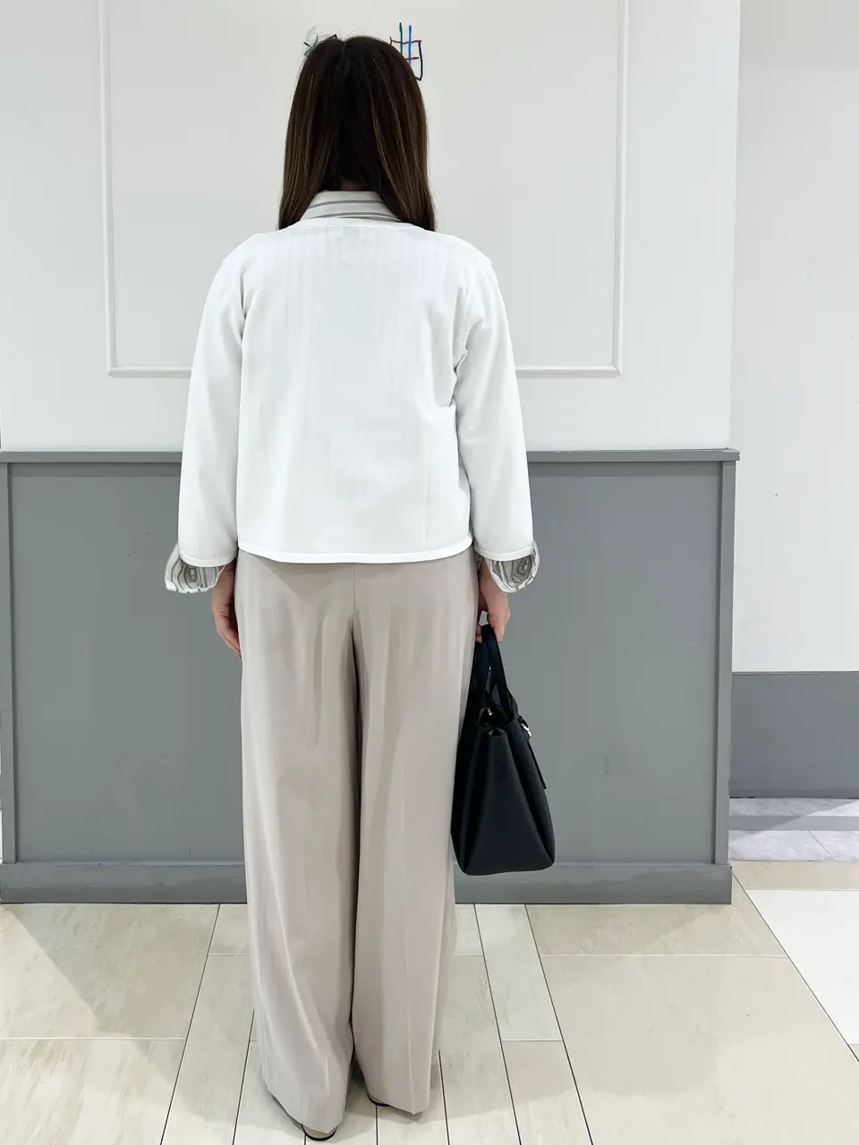 組曲 スタッフ コーディネート画像