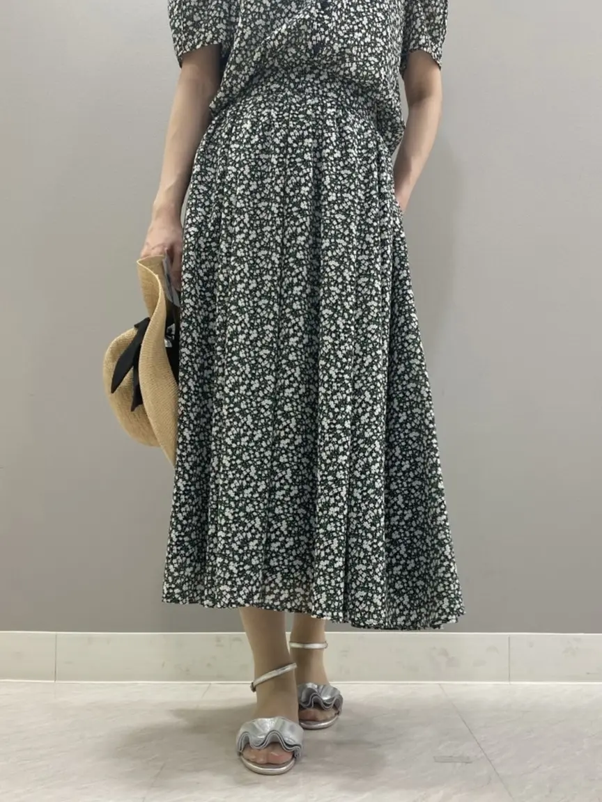 組曲 スタッフ コーディネート画像