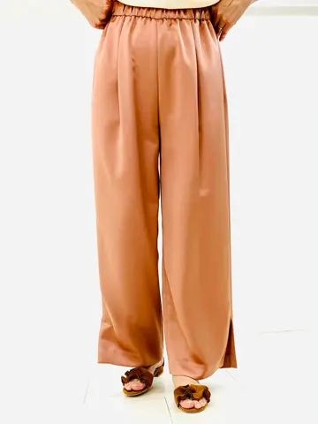 組曲 會澤 コーディネート画像