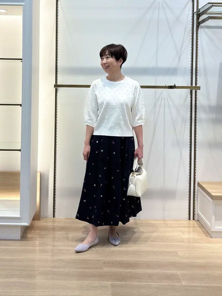 組曲 井上 コーディネート画像