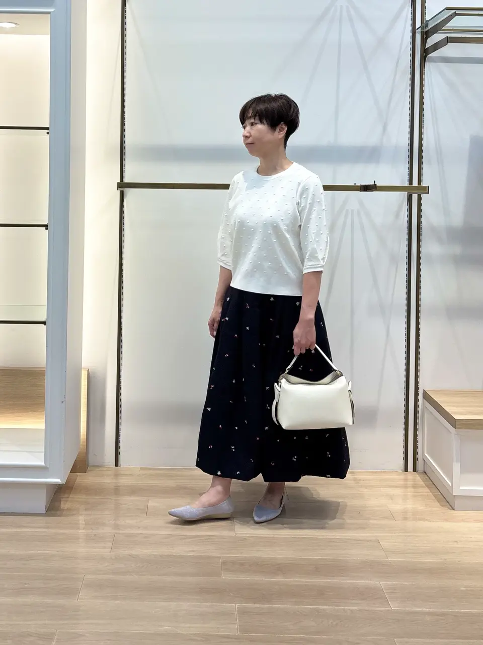 組曲 井上 コーディネート画像