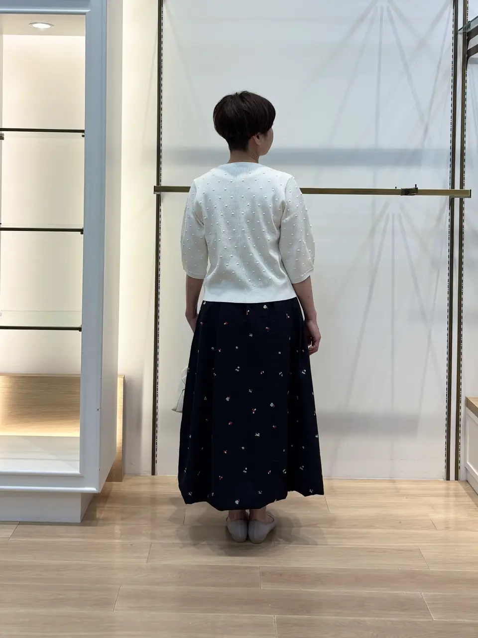 組曲 井上 コーディネート画像