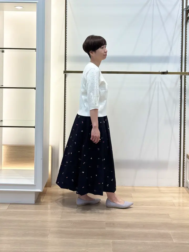 組曲 井上 コーディネート画像