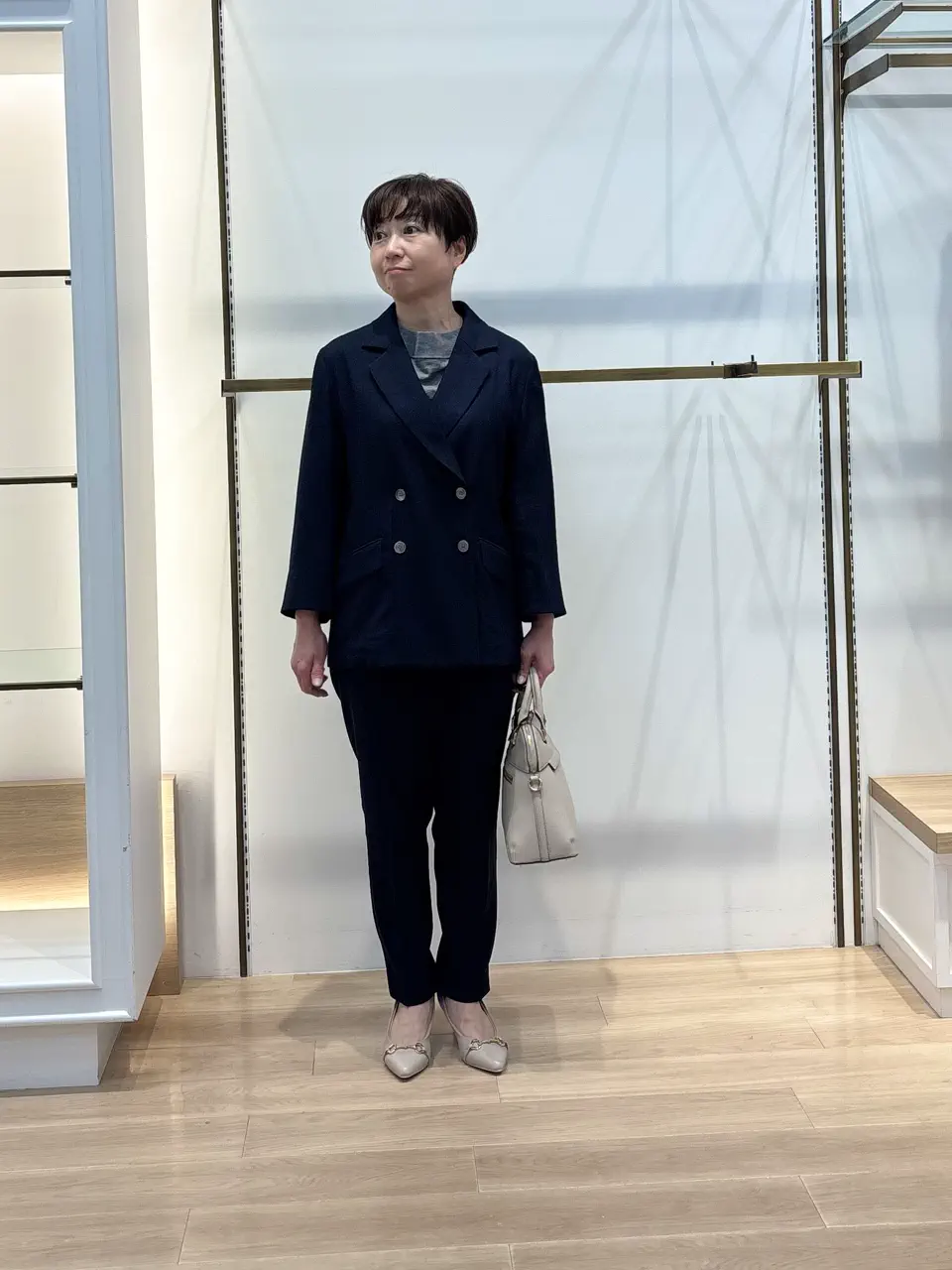 組曲 井上 コーディネート画像