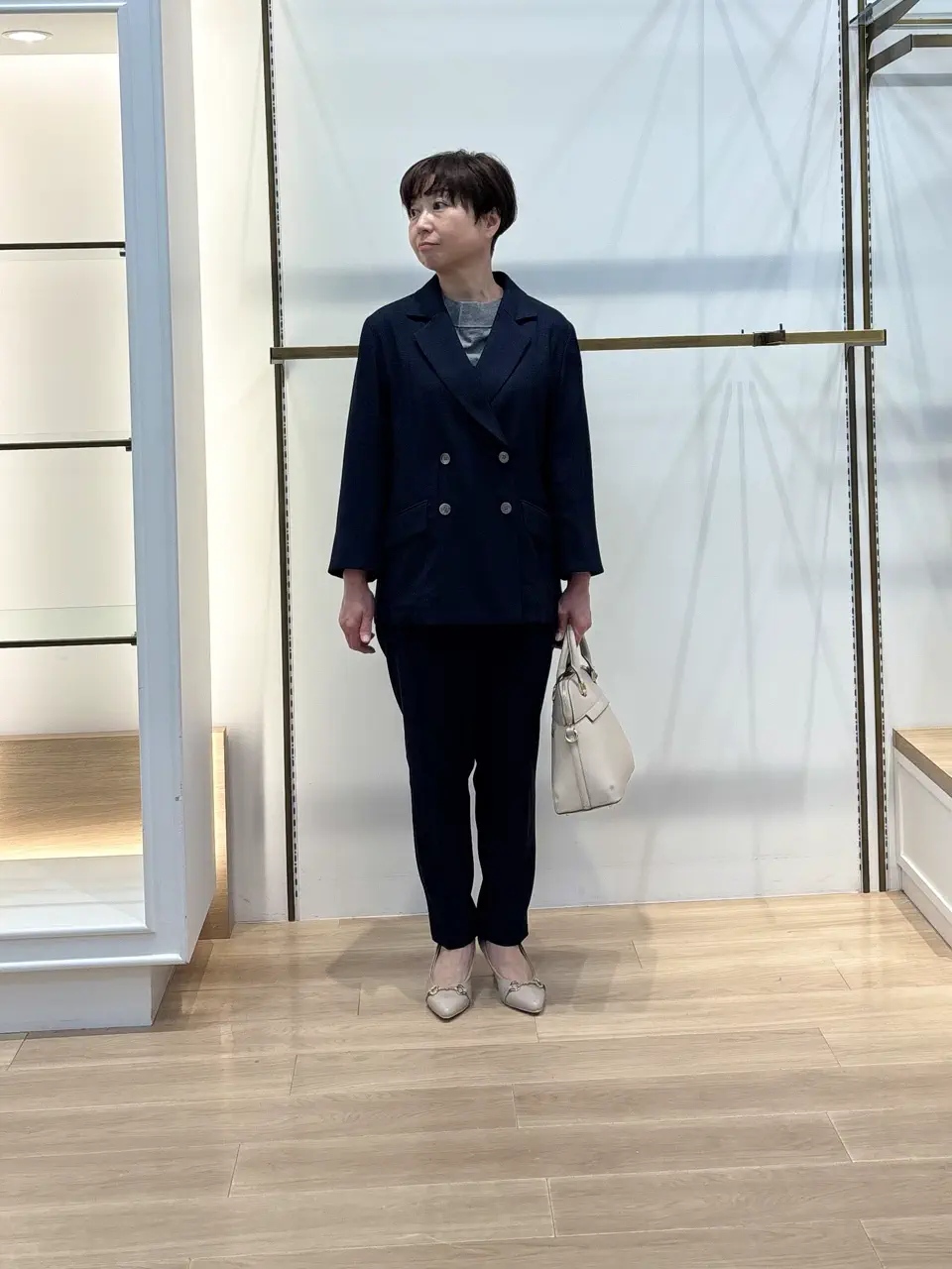 組曲 井上 コーディネート画像