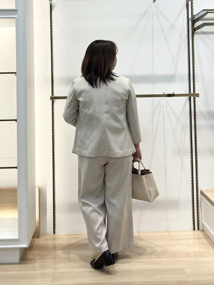 組曲 中山 コーディネート画像