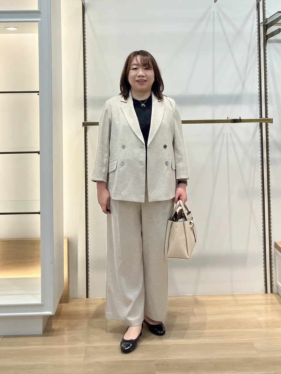 組曲 中山 コーディネート画像