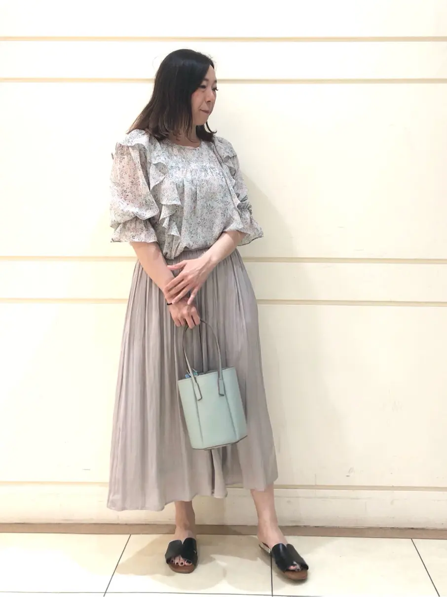 組曲 SAKAI コーディネート画像