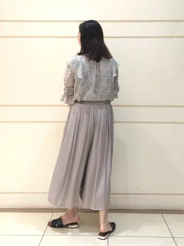 組曲 SAKAI コーディネート画像