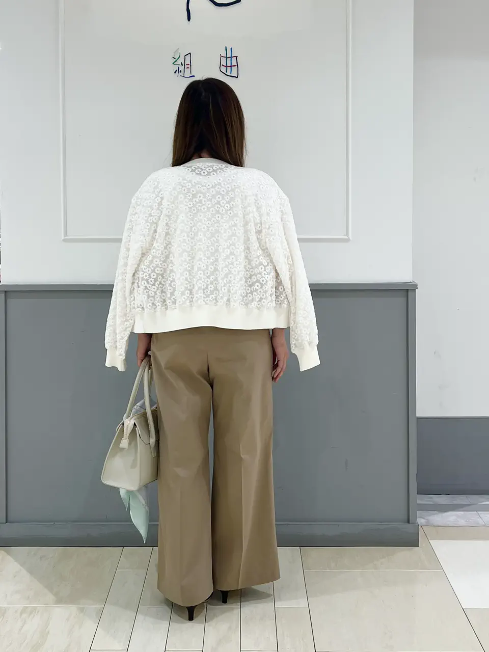 ANY SIS スタッフ コーディネート画像