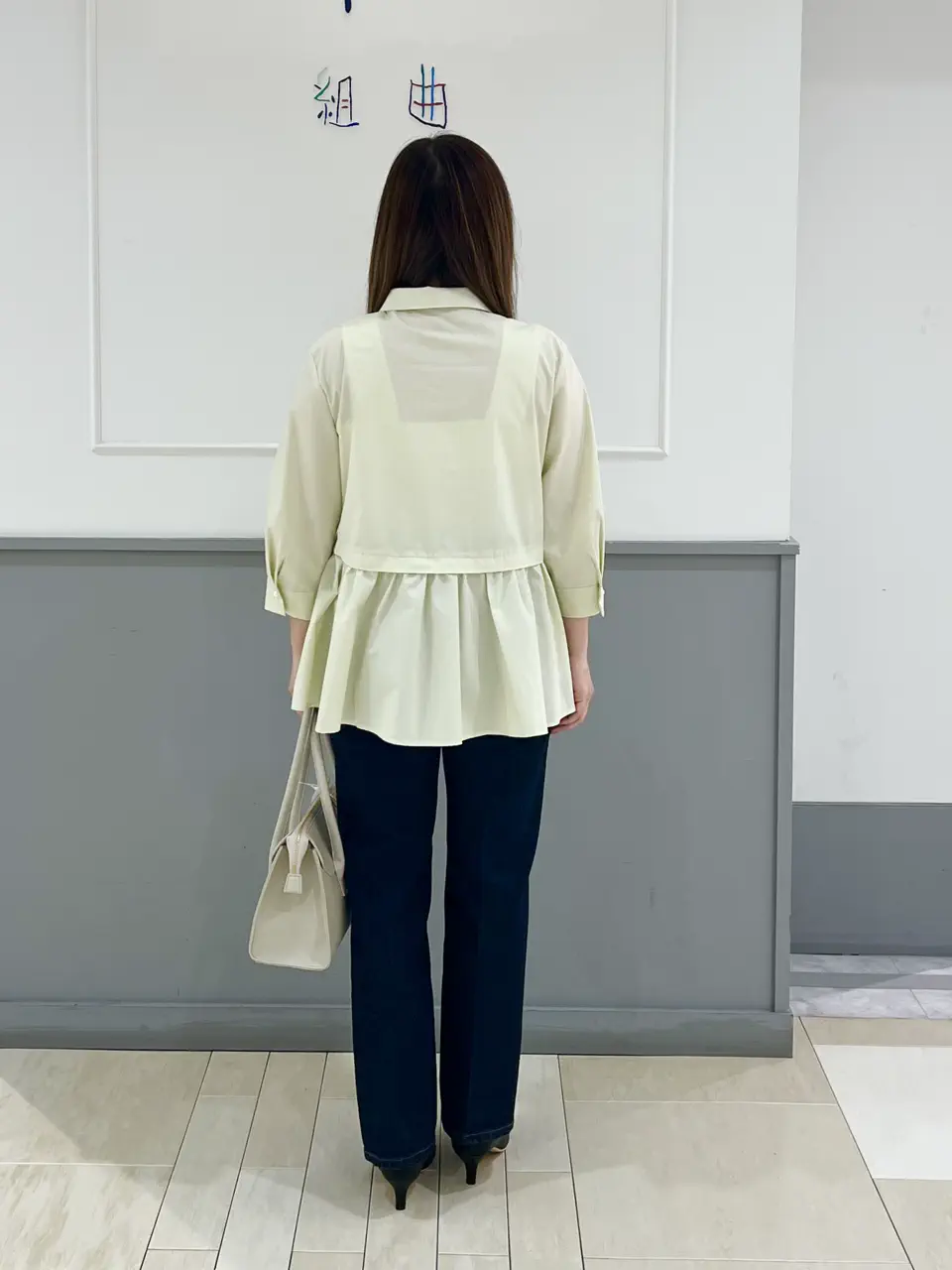 ANY SIS スタッフ コーディネート画像