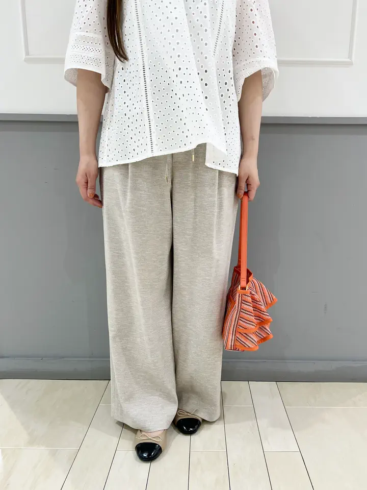 組曲 スタッフ コーディネート画像