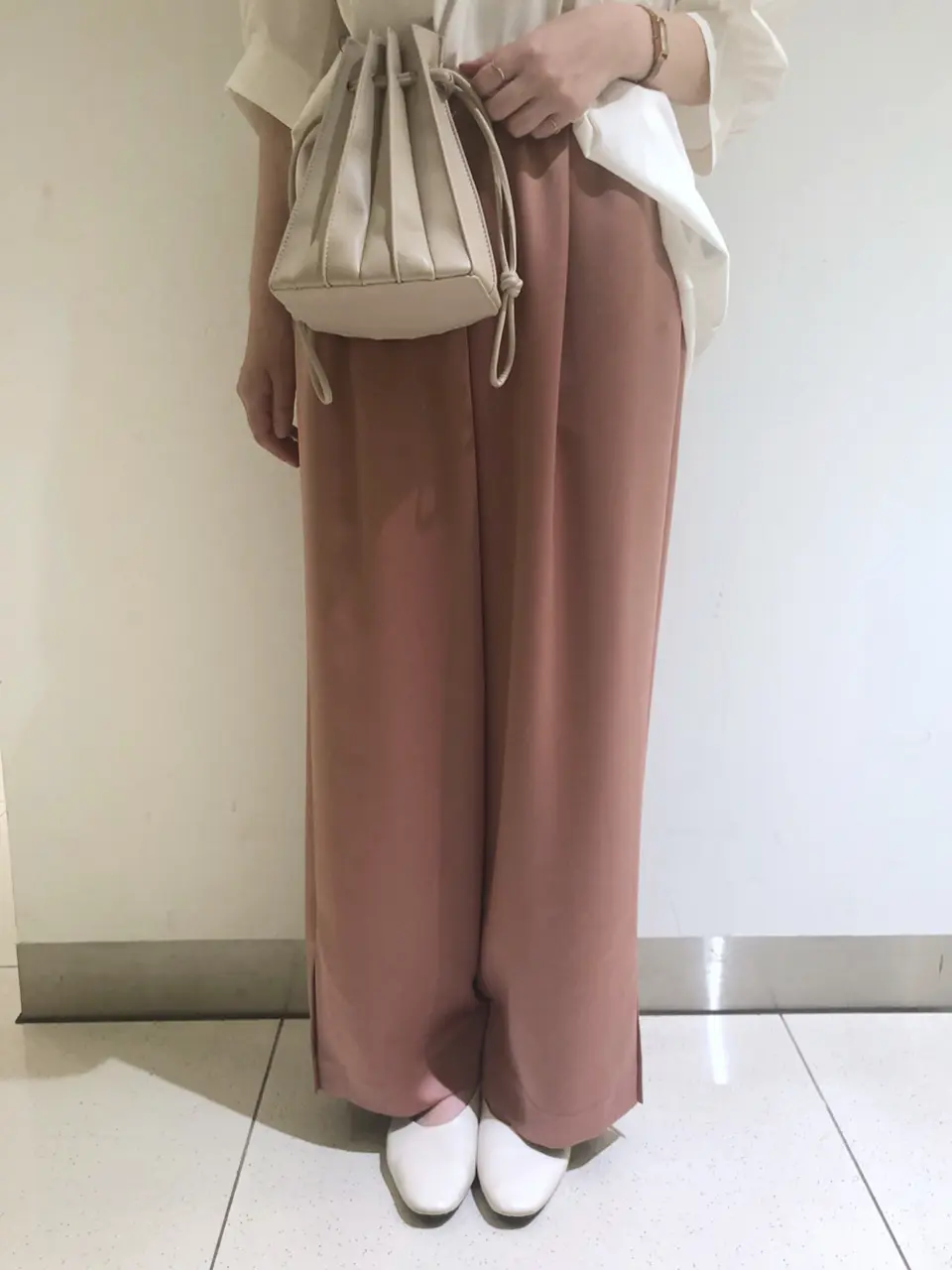 組曲 スタッフ コーディネート画像