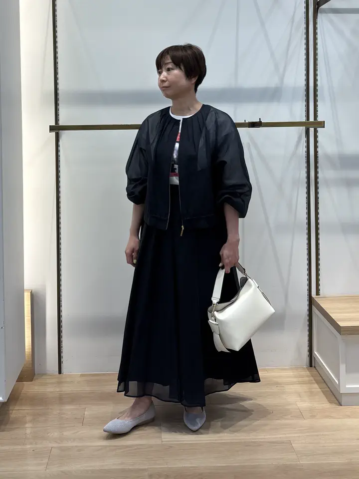 組曲 井上 コーディネート画像