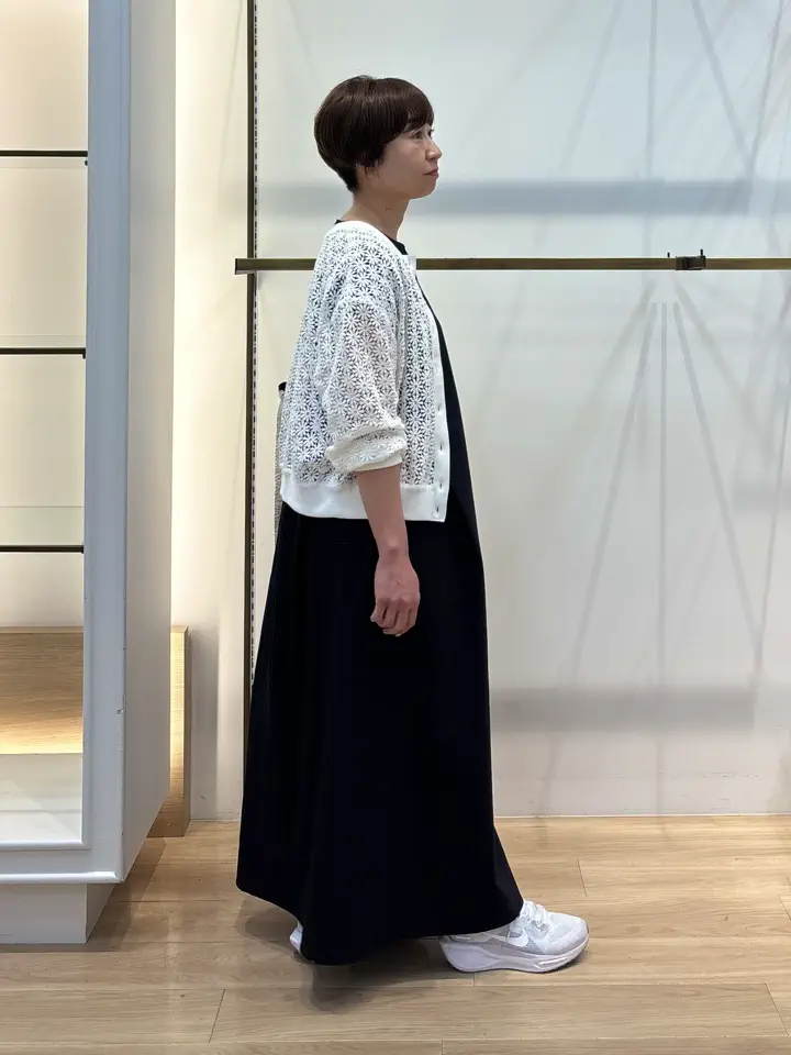 組曲 井上 コーディネート画像