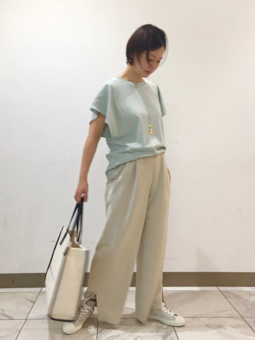 組曲 スタッフ コーディネート画像