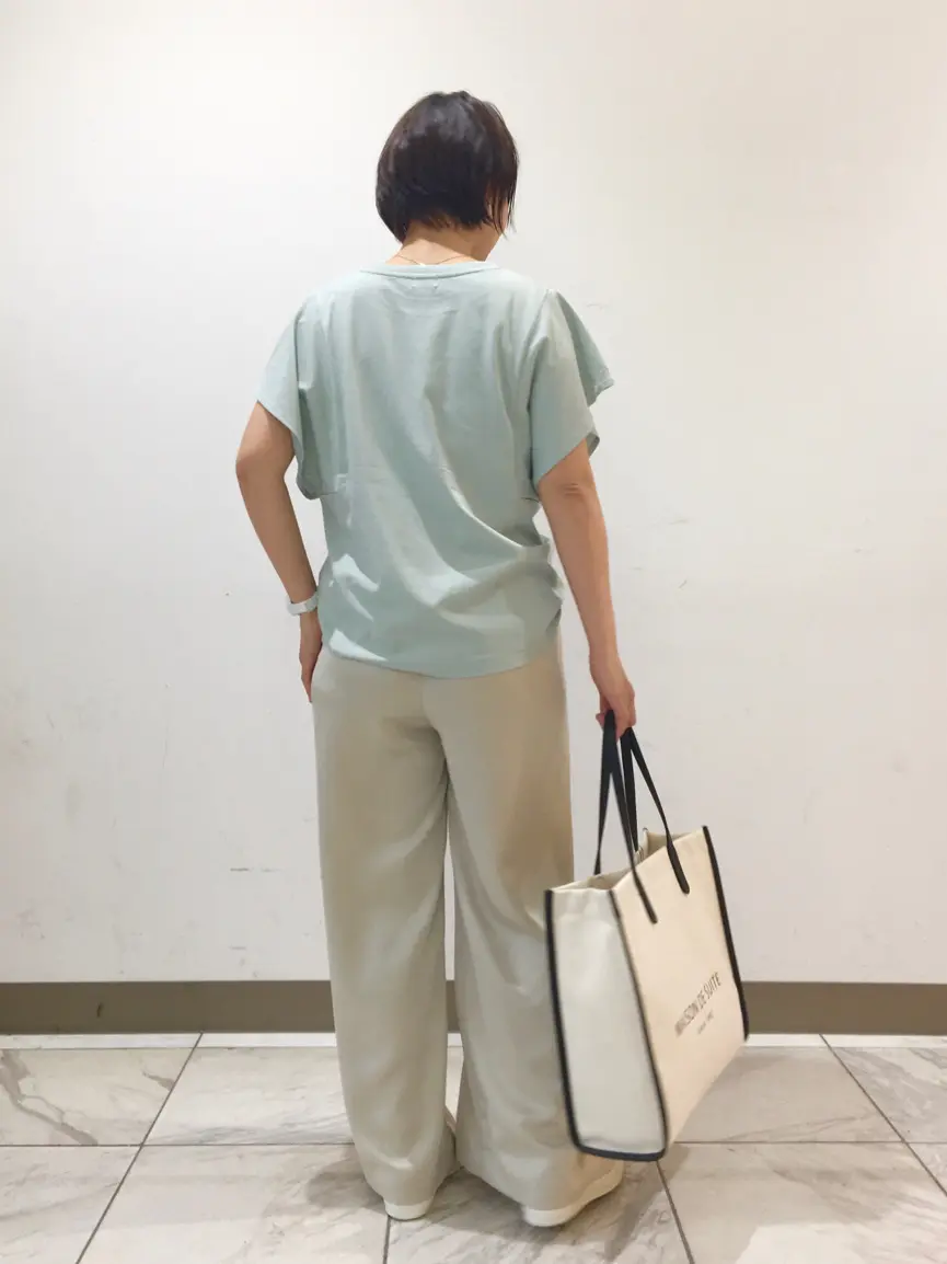 組曲 スタッフ コーディネート画像